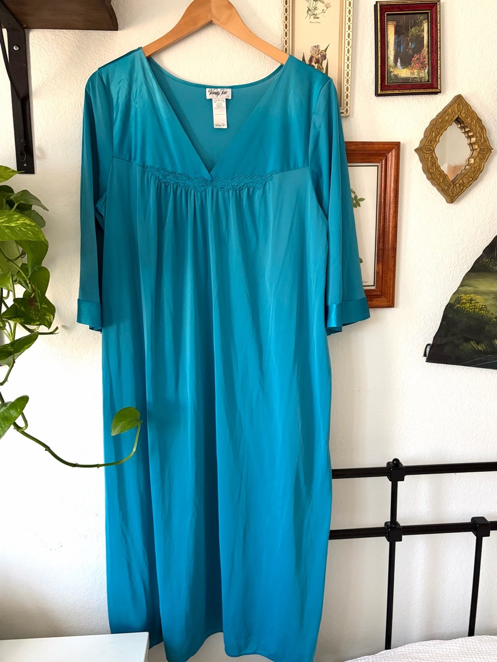 Vintage Vanity Fair Teal V-Neck Nightgown - Large